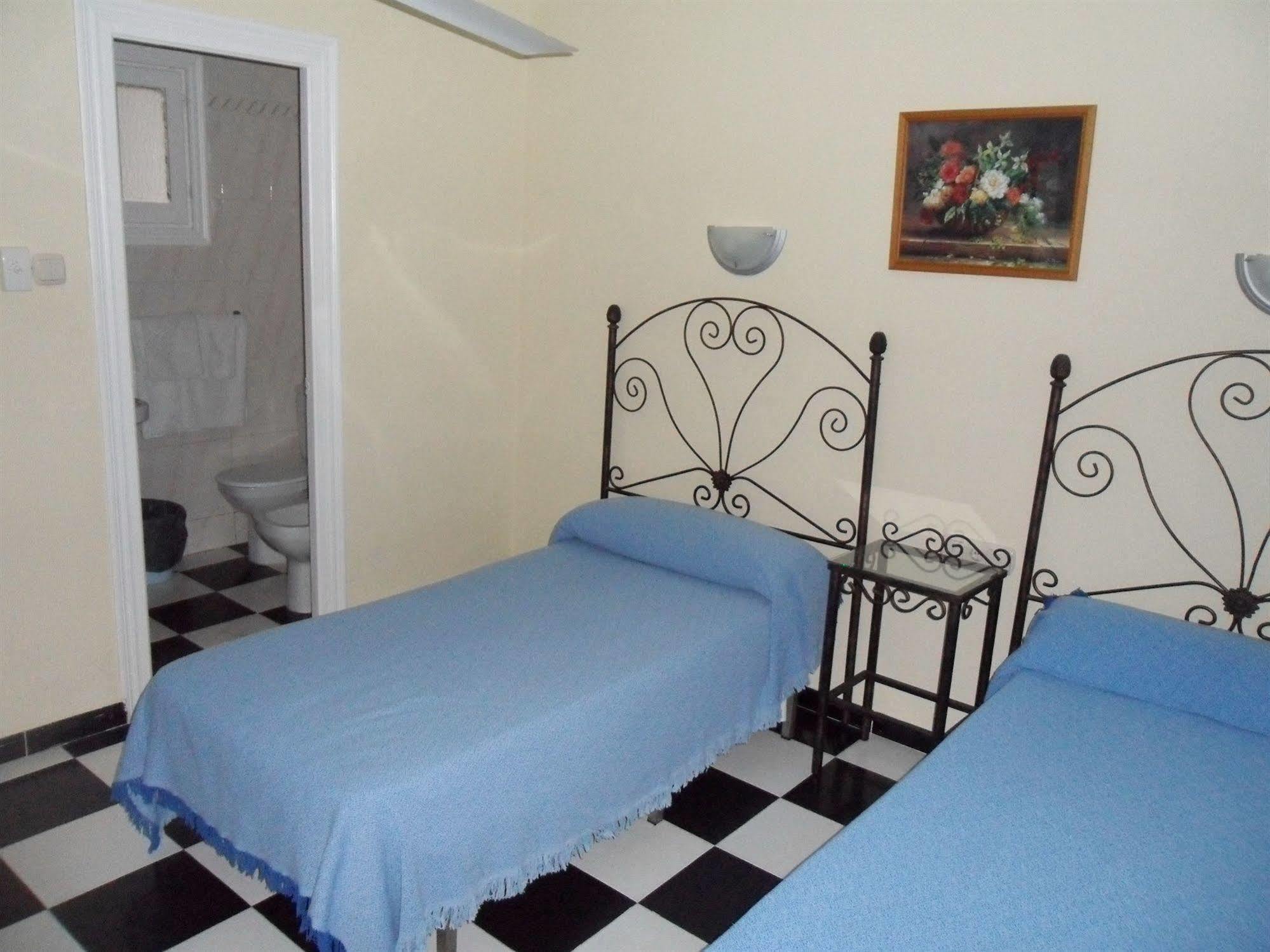 Micaela Charming Hostal Torremolinos Esterno foto